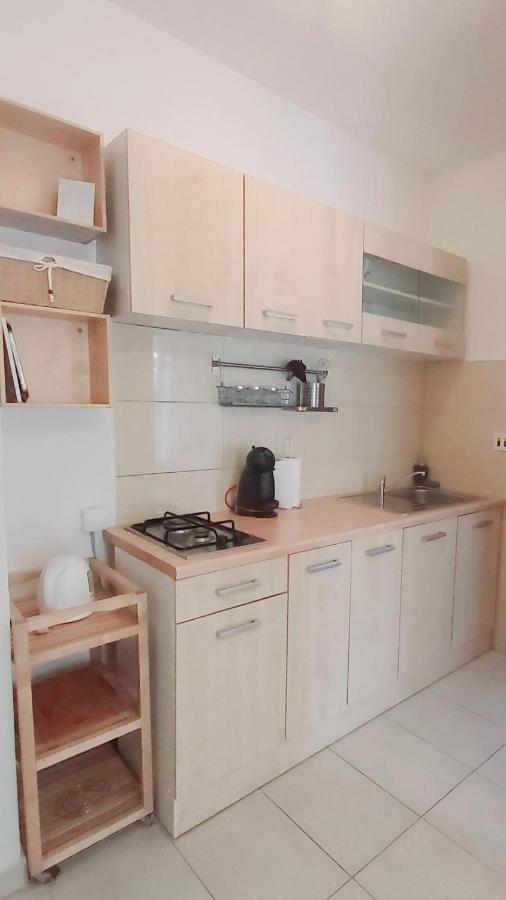 Apartments Lidija ウマグ エクステリア 写真