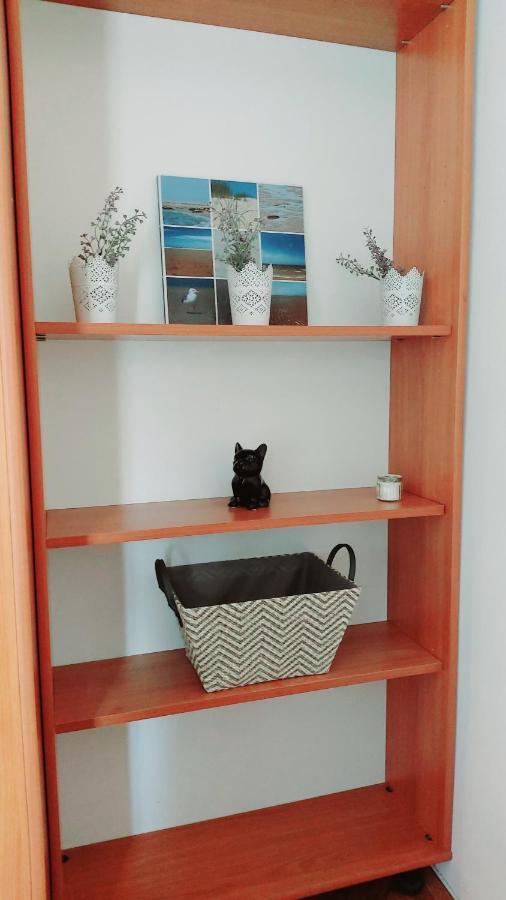 Apartments Lidija ウマグ エクステリア 写真