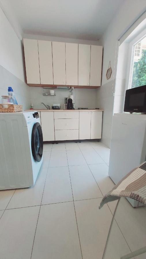 Apartments Lidija ウマグ エクステリア 写真